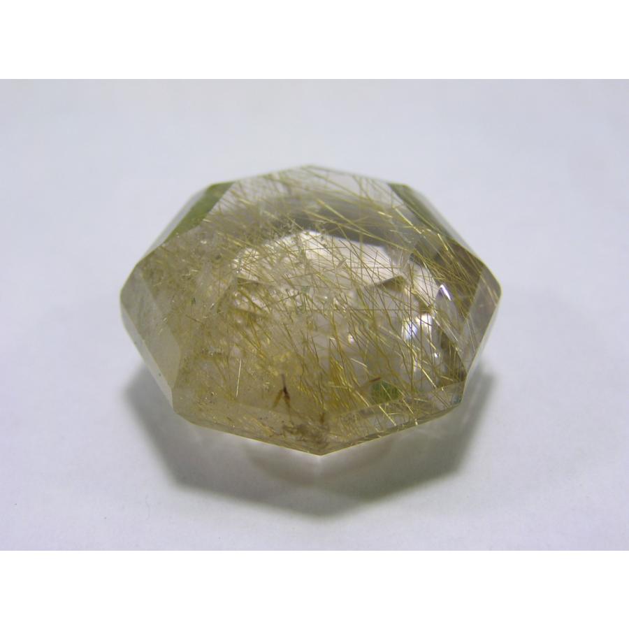 ルチル クォーツ（針水晶） 八卦型 ルース 置物 天然石 原石