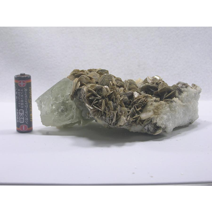 アクアマリン（藍玉）原石 雲母共生 天然石 逸品 パワーストーン南の島