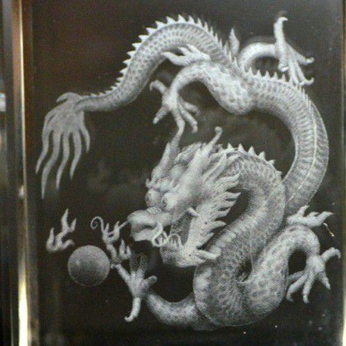 送料無料)NO-28 風水の高級クリスタルレーザー彫り置物□五本爪の皇帝