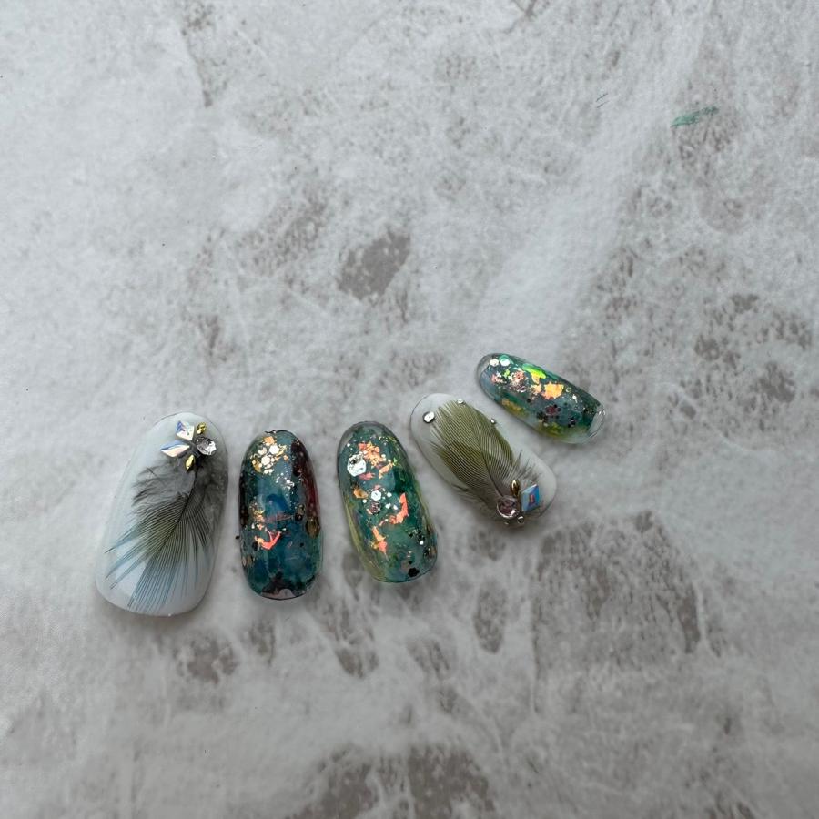 ネイルチップ♥オーダーご相談※お試し中 おまかせオーダー🤍/ ハートといろんなデザインを詰め込み