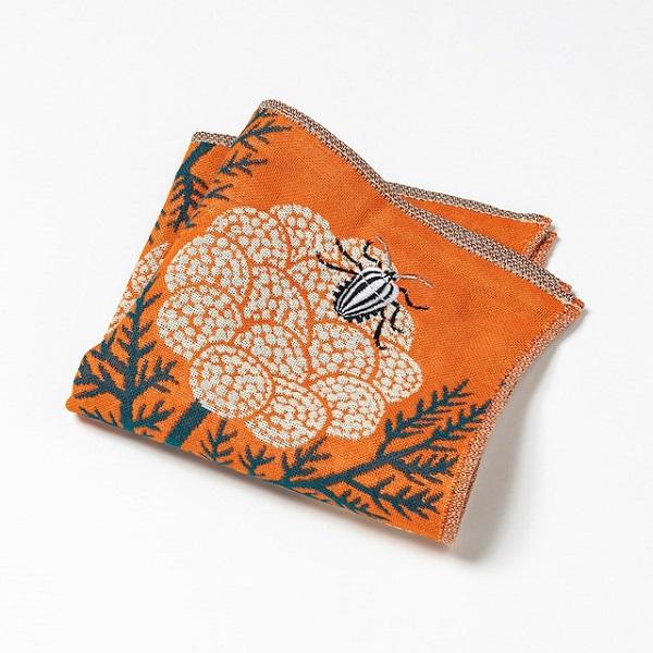moritaMiW ガーゼ ハンカチ カマキリ ゾウムシ カメムシ 花 虫 刺繍