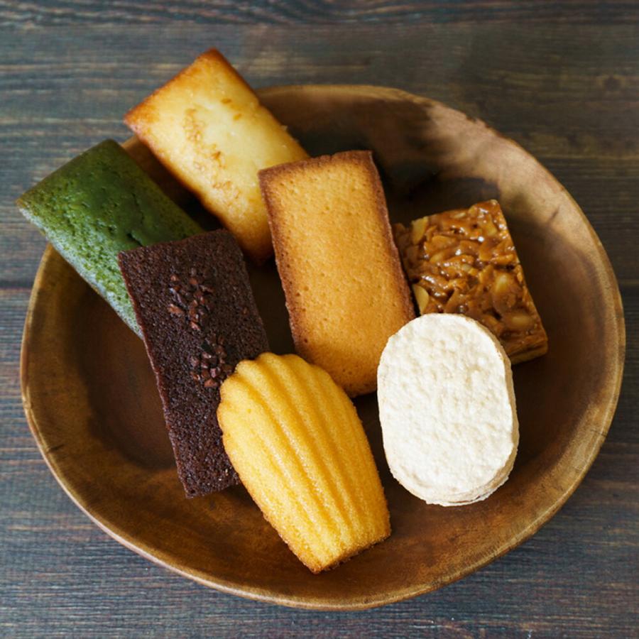LA MAREE DE CHAYA ラ・マーレ・ド・チャヤ 葉山本店 焼菓子詰合せ 8種