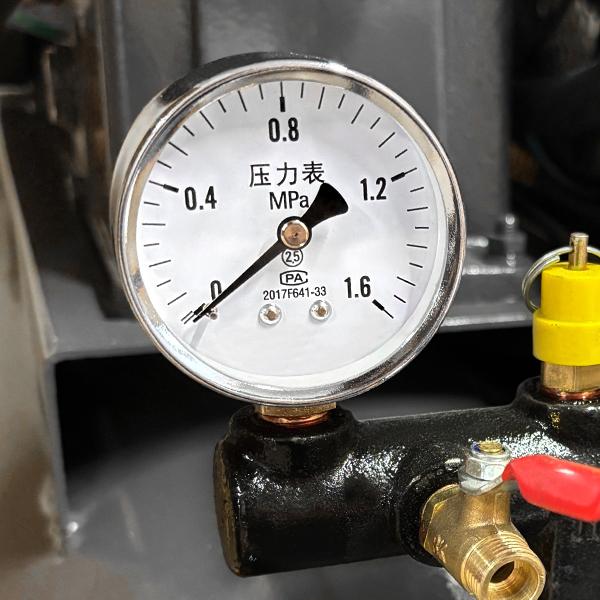 エアーコンプレッサー 単相200V 50Hz 2.2KW 3馬力 100Lタンク 三相契約
