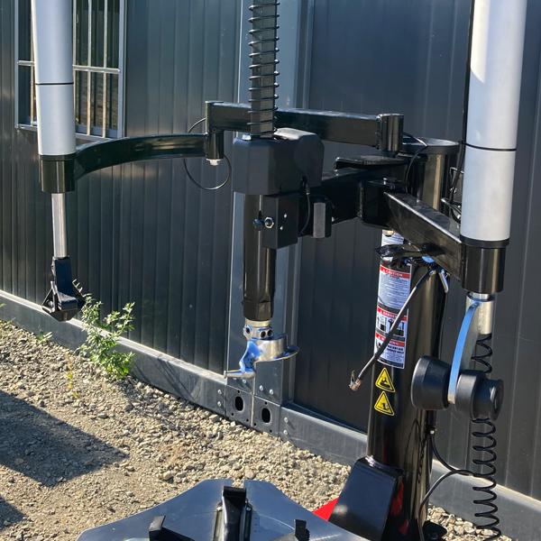 タイヤチェンジャー 単相100V 24インチ対応 サポートアーム付 ☆配達