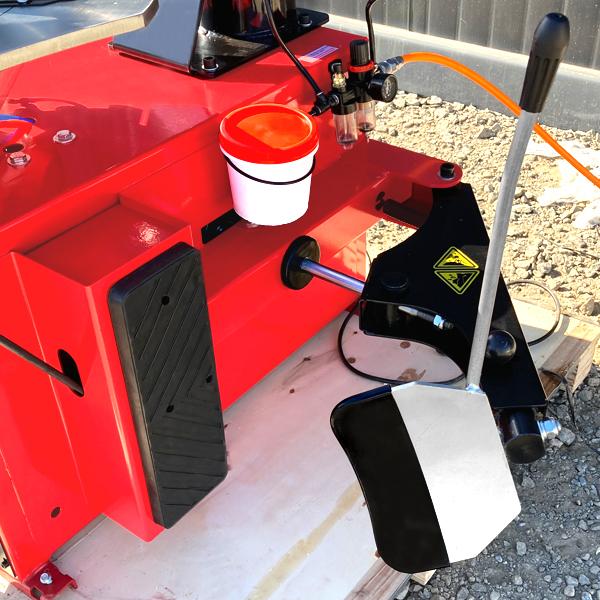 タイヤチェンジャー 単相100V 24インチ対応 サポートアーム付 ☆配達