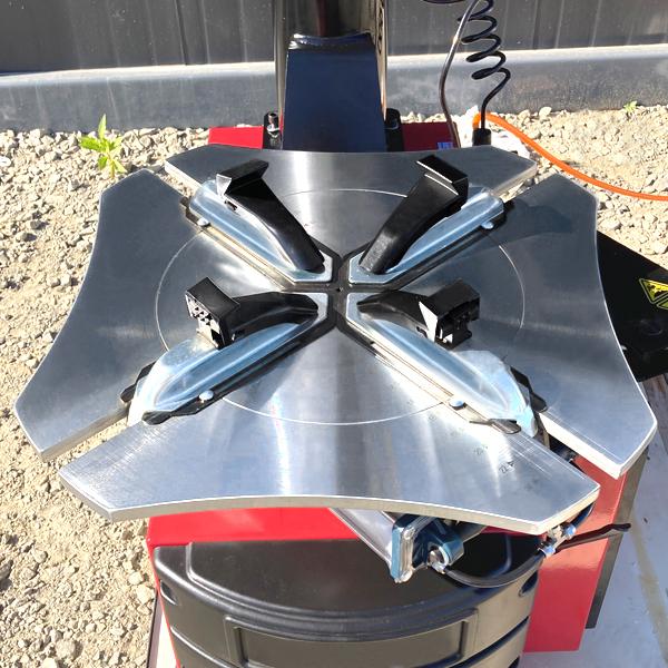 タイヤチェンジャー 単相100V 24インチ対応 サポートアーム付 ☆配達