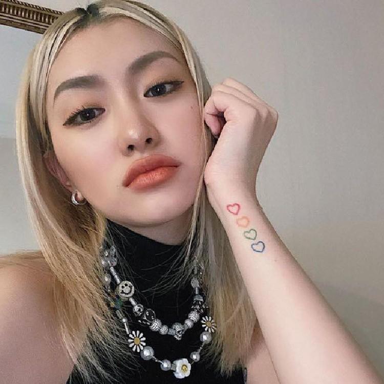 サルーテ アクセサリー ユニセックス メンズ レディース FLOWER