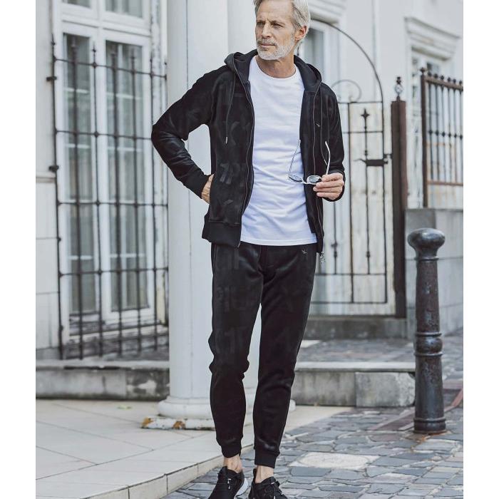 1PIU1UGUALE3 RELAX エンボスロゴベロアパンツ メンズ カジュアル