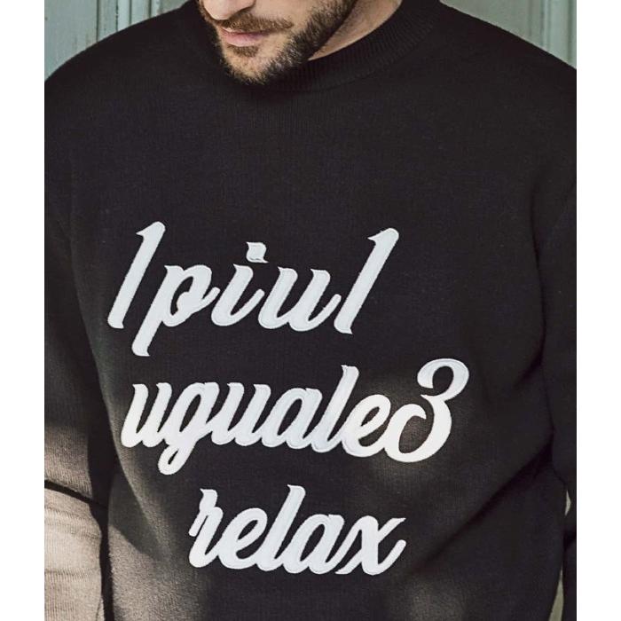 1PIU1UGUALE3 RELAX ロゴアップリクルーネックニット メンズ 男性