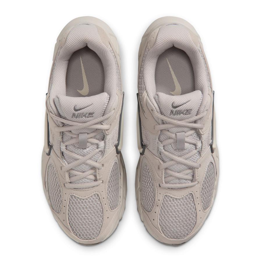 NIKE（ナイキ） メンズ スニーカー ローカット V5 RNR II6294-201