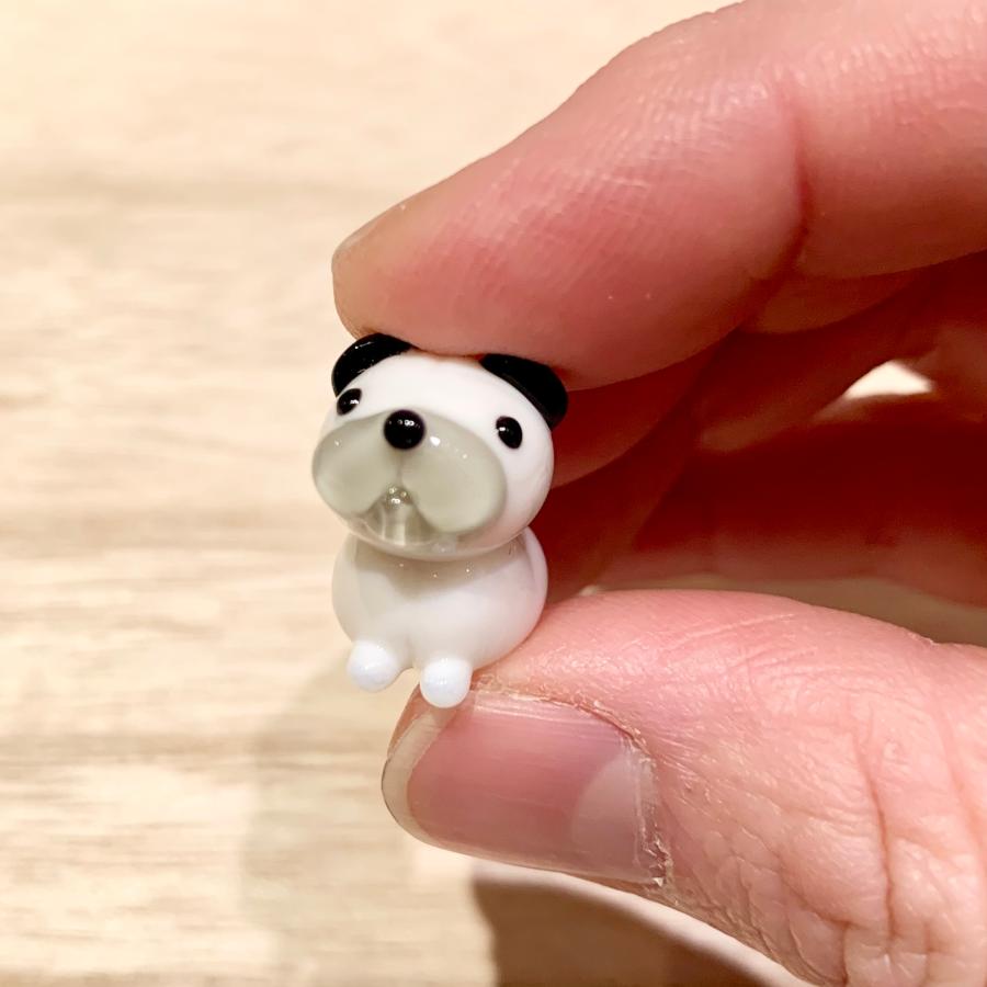 ミニガラス細工 パグ 69964 CKK439 ハンドメイド 犬 ミニチュア人気