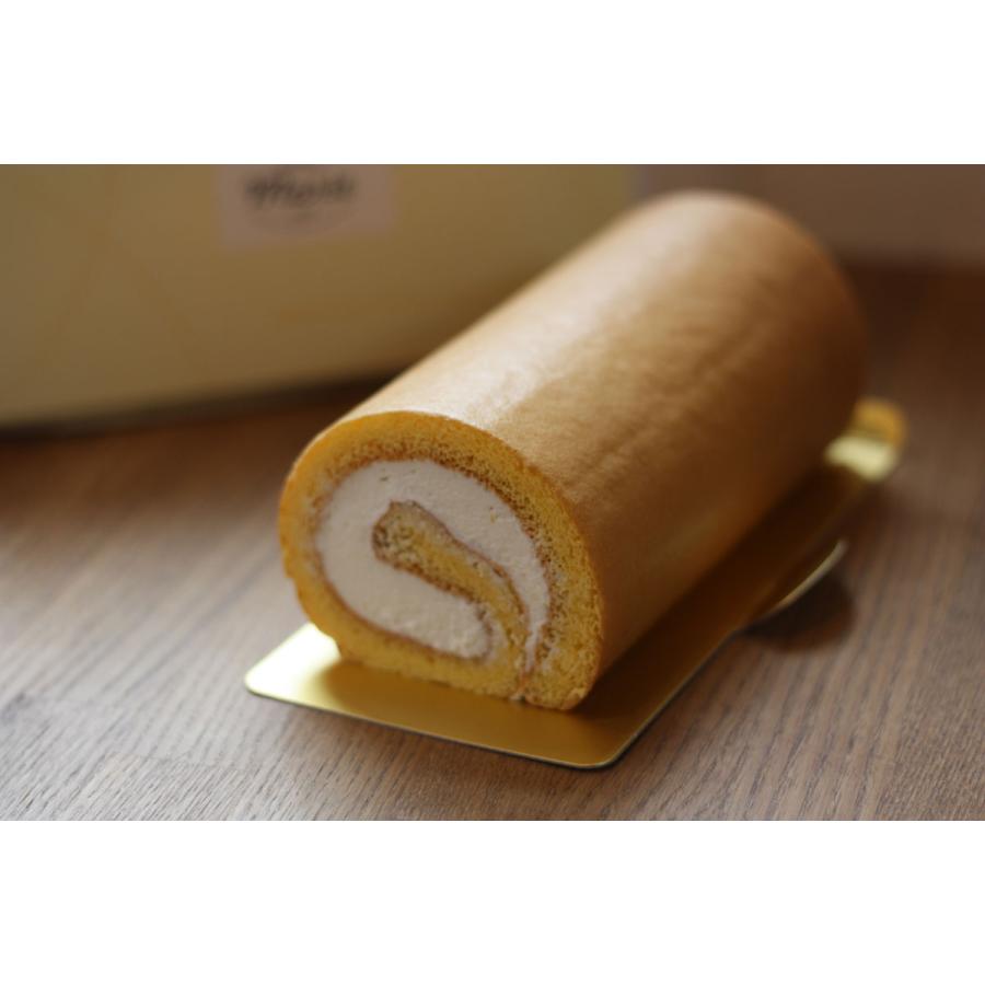 なめらか生絹ロールケーキ（冷凍） :rool02:ガトーマリー焼き菓子・スイーツ店 - 通販 - Yahoo!ショッピング