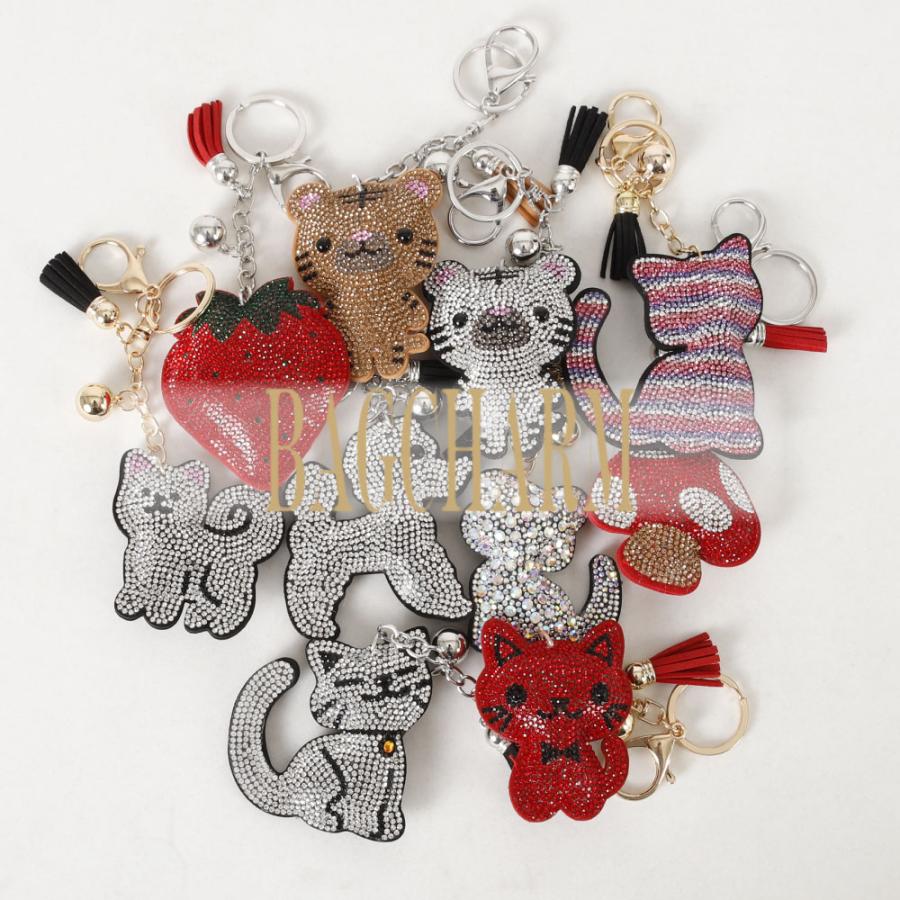 ぐでねこチャンといちご　チャーム　黄×ピンク×白 ぐでねこチャンといちごチャーム黄×ピンク×白