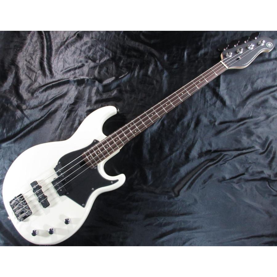 [※お取り寄せ商品] YAMAHA BB234 VW(Vintage White) ＋ VOX Pathfinder Bass 10 エレキ・ベース初心者入門セットの画像