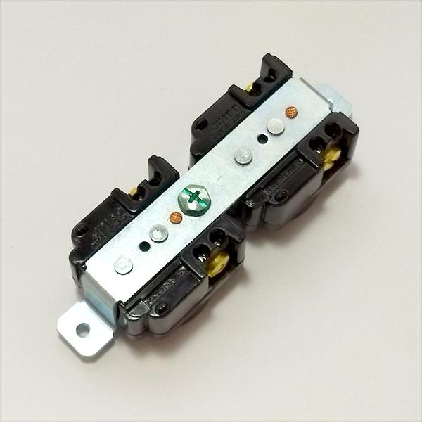 コンセント 発電機用 デンヨー □15Aー125V用□ 【新品】◇定形外送料