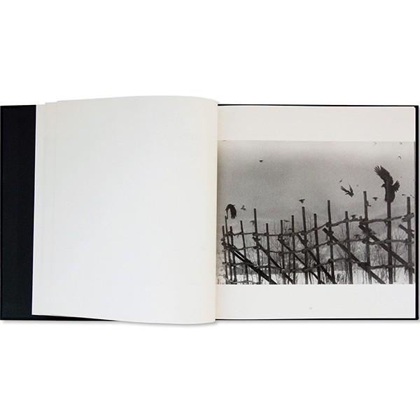 『鴉 RAVENS』by Masahisa Fukase（深瀬昌久） 写真集の画像