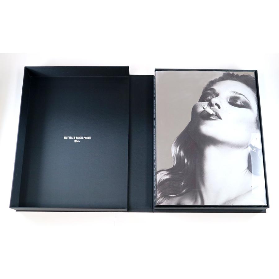 Mert Alas and Marcus Piggott 　写真集 Mert Alas and Marcus Piggott | Thames & Hudson Australia