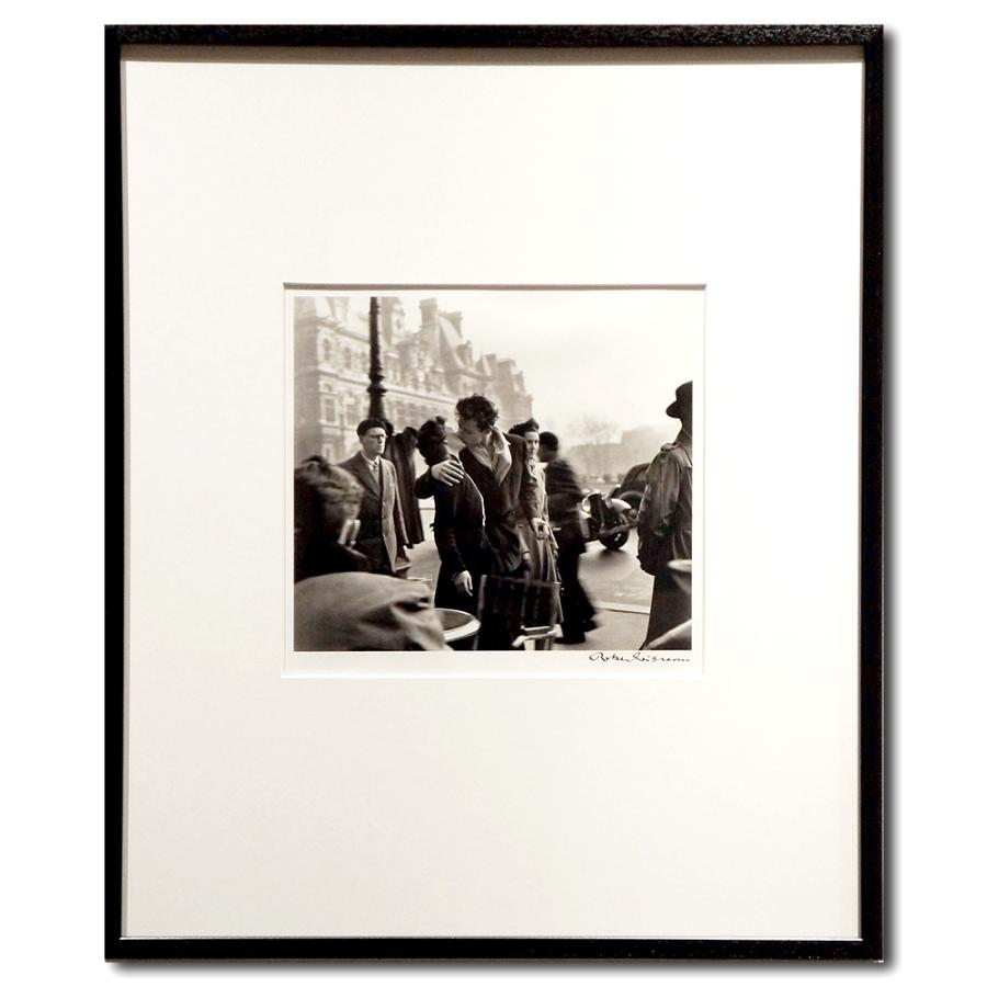 サイン入 Le Baiser De L Hotel De Ville 1950 市庁舎前のキス ロベール ドアノー プリント作品 銀座 蔦屋書店 通販 Paypayモール