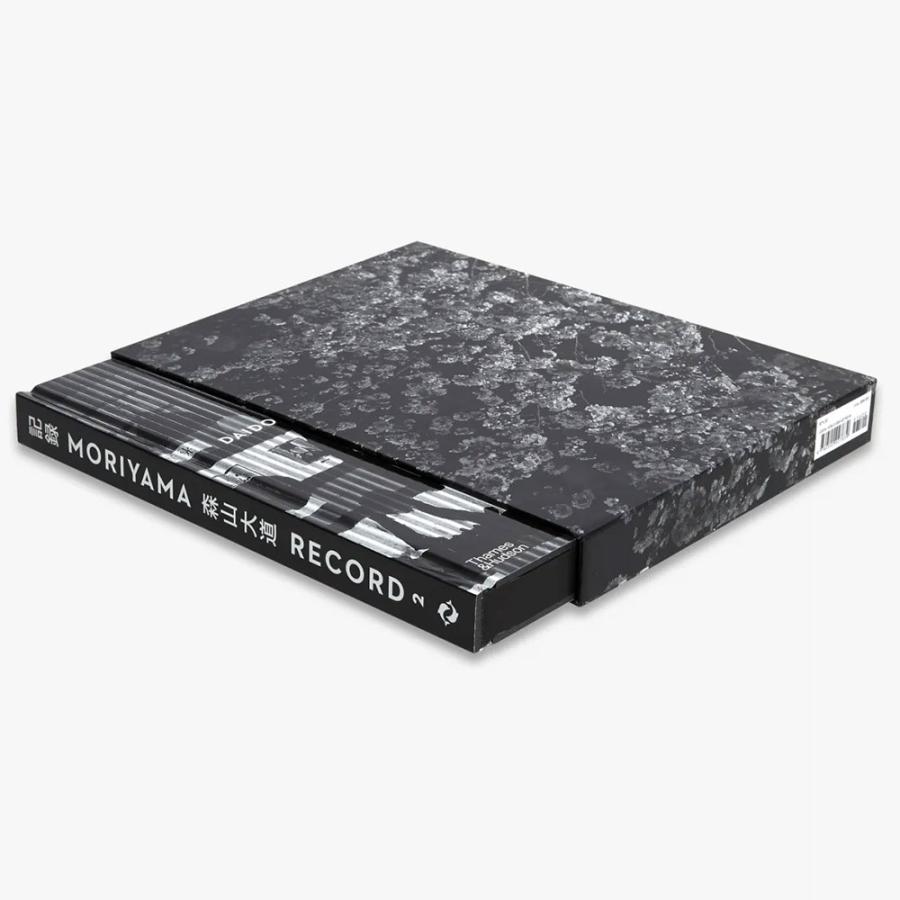 Record 2 by Daido Moriyama(森山大道) 写真集 : 銀座 蔦屋 Record 2 by Daido Moriyama(森山大道) 写真集 : 銀座 蔦屋