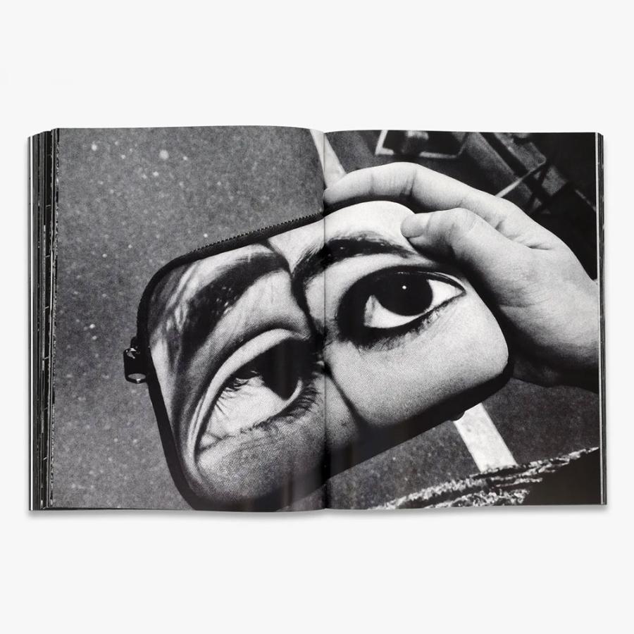 Record 2 by Daido Moriyama(森山大道) 写真集 : 銀座 蔦屋 Record 2 by Daido Moriyama(森山大道) 写真集 : 銀座 蔦屋