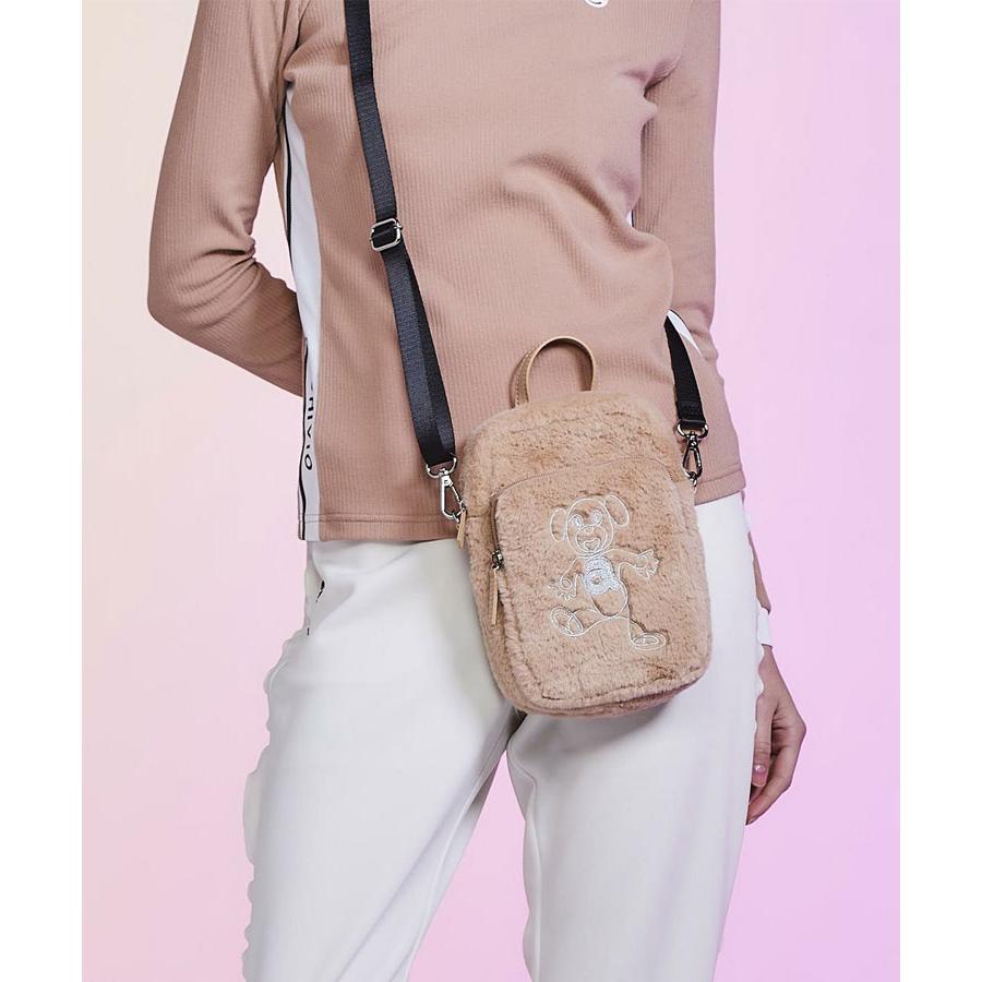 archivio（アルチビオ） ゴルフ フェイクファー刺繍ポシェット