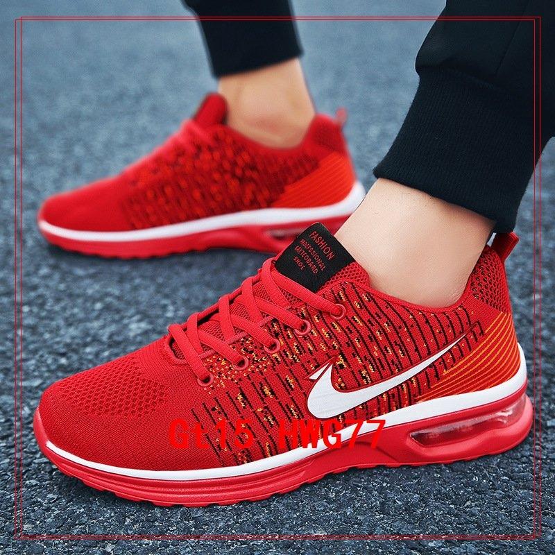 超人気の 新品 Nike スニーカー 26 5cm 当店限定 Talalsalman Com