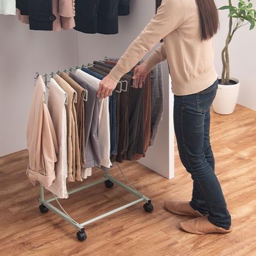 売れ筋新商品 ハンガーラック ズボンハンガー 押入れ収納 キャスター付き 高さ 66cm タオルハンガー おしゃれ 置き型 スリム 頑丈 ズボン Cisama Sc Gov Br