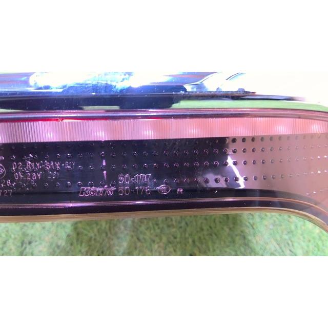 レクサス LS DAA-GVF50 右テールランプ テールライト LED コイト 50-176 品番81551-50310 81551-50311の画像