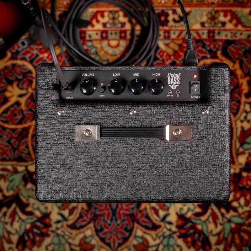 Blackstar Blackstar DEBUT BASS 15 15Wベースアンプ〈ブラックスター