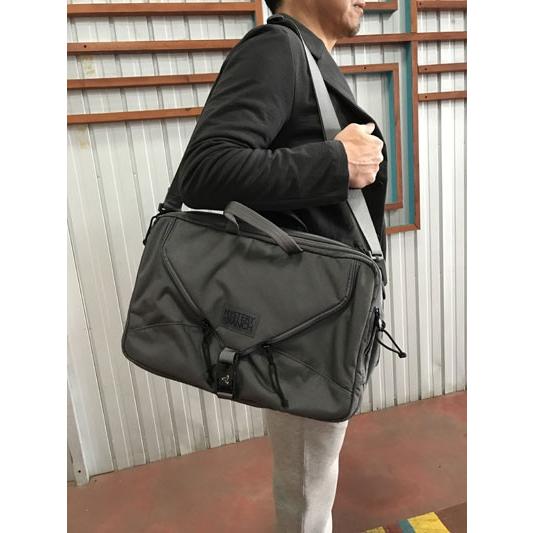 Mystery Ranch ミステリー ランチ 国内正規品 3way ブリーフケース デイパック仕様にも シャドー Gakuオンラインショップ 通販 Yahoo ショッピング