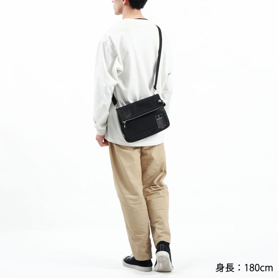 Bianchi 最大41%☆4/27限定 ビアンキ ショルダーバッグ Bianchi 最大41%☆4/27限定 ビアンキ ショルダーバッグ