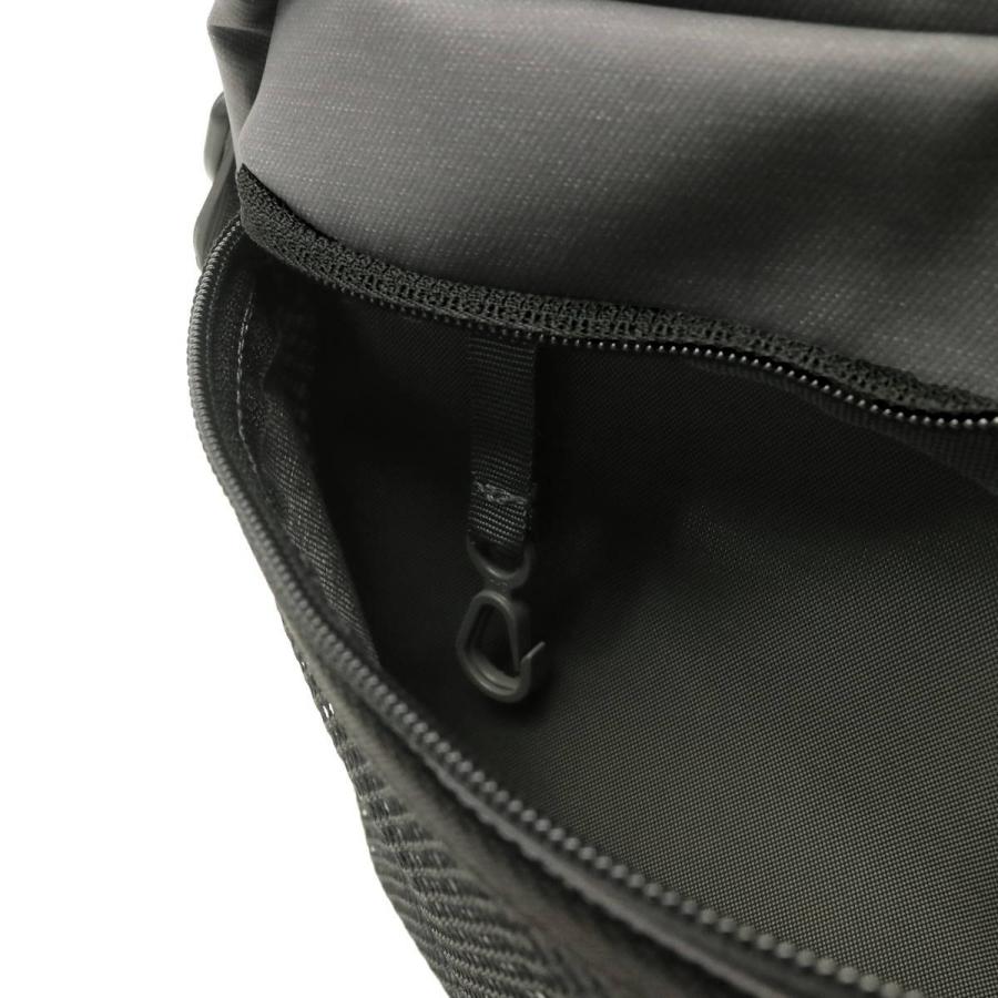 公認販売店 コールマン Coleman ショルダー SHIELD SHOULDER POUCH シールド ミニショルダーバッグ ナイロン A5 斜めがけバッグ メンズ レディース｜galleria-onlineshop｜21