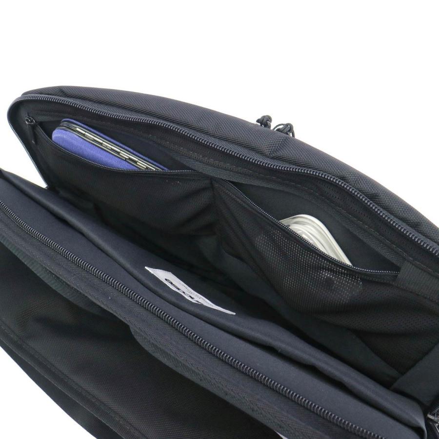 RE.FORM ブラック ボディバッグ incase（インケース） 日本正規品 ボディバッグ ウエストバッグ Reform