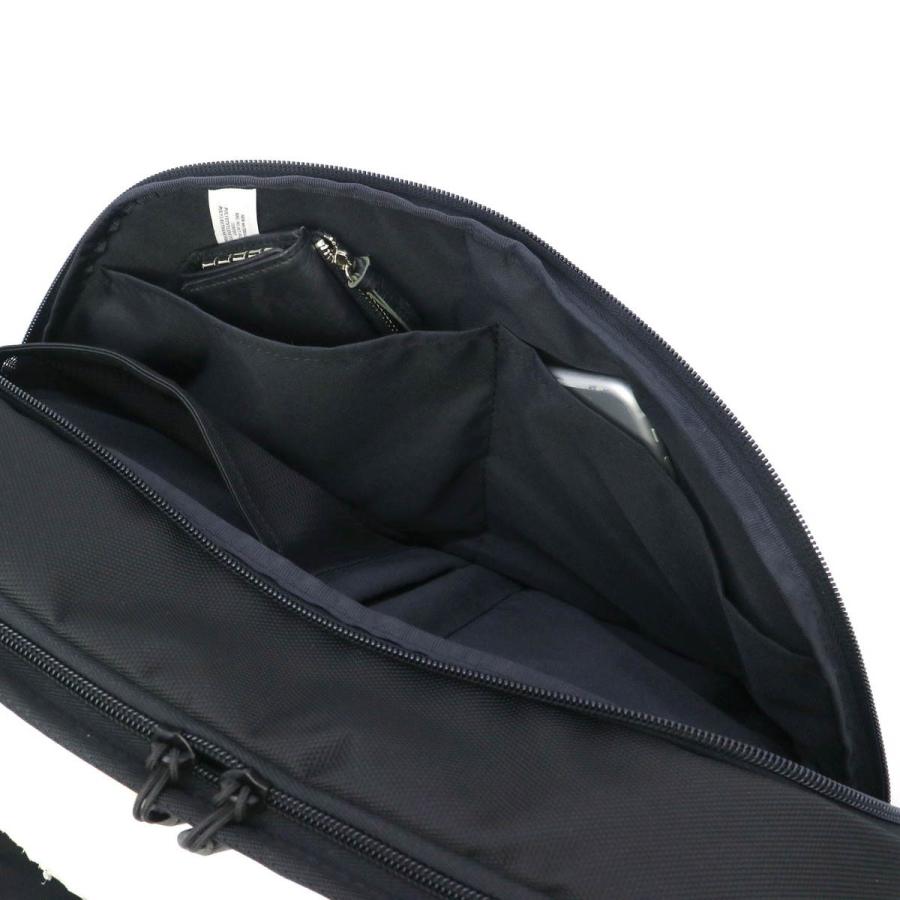 RE.FORM ブラック ボディバッグ incase（インケース） 日本正規品 ボディバッグ ウエストバッグ Reform