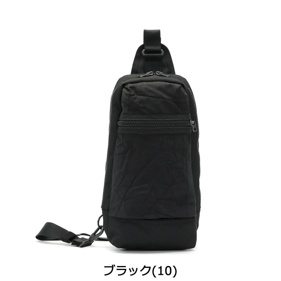 専用絶対的厳守♥最新Radyバニティバッグ 黒と白２点セット新品未使用未開封 master-piece 正規取扱店 マスターピース ボディバッグ x