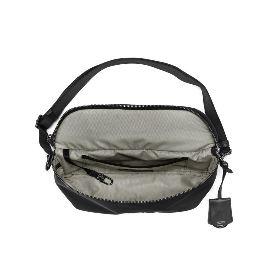TUMI（トゥミ） 正規品5年保証 ウエストバッグ ボディバッグ VOYAGEUR