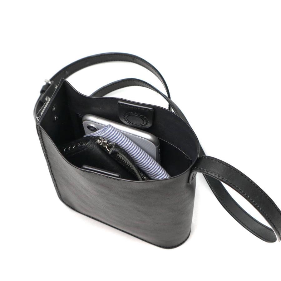 エドハーディショルダーバッグ ED HARDY Black 