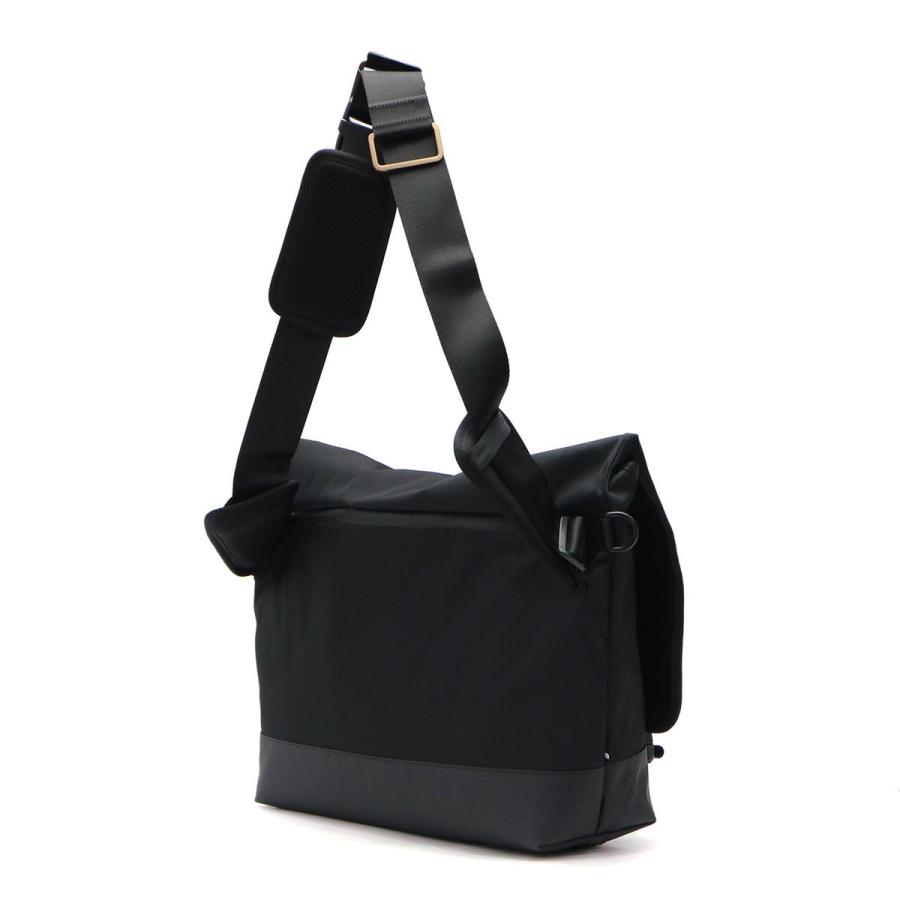 incase（インケース） 日本正規品 メッセンジャーバッグ ショルダー