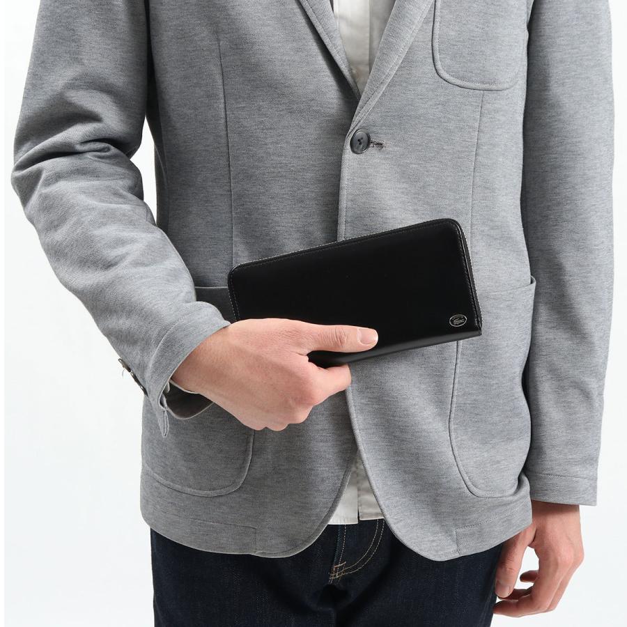 LACOSTE（ラコステ） セール30%OFF 財布 レザーミニマルジップロング