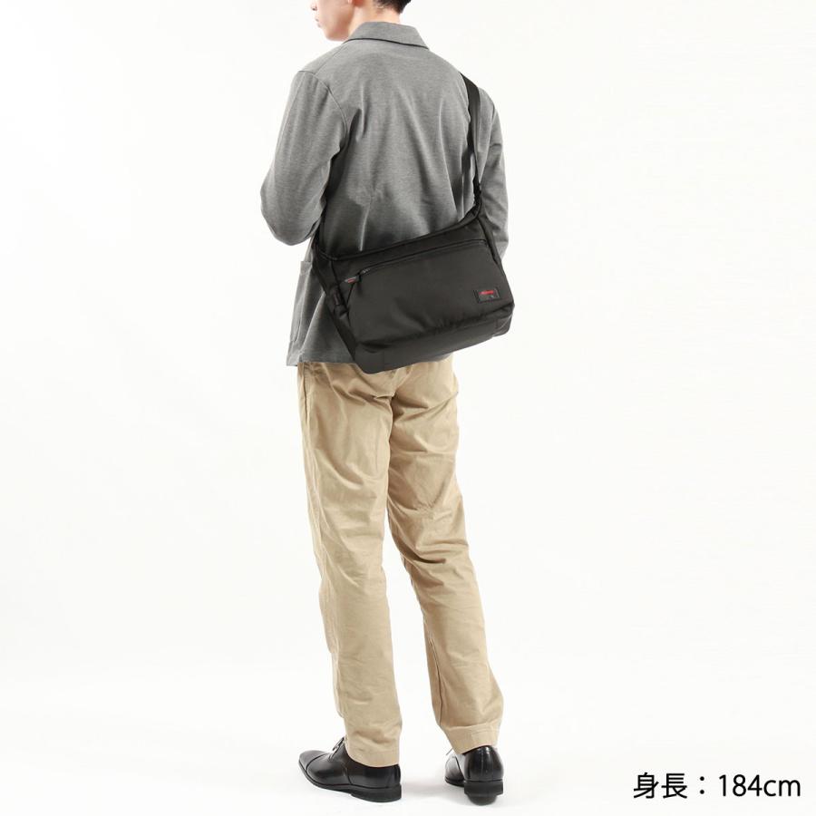 最大42%★7/23迄 ネオプロ ショルダーバッグ メンズ NEOPRO RED POINT 船型ショルダー バッグ B5 斜めがけ 肩掛け 軽量 ファスナー ナイロン 大人 通勤 2-113 | NEOPRO | 04