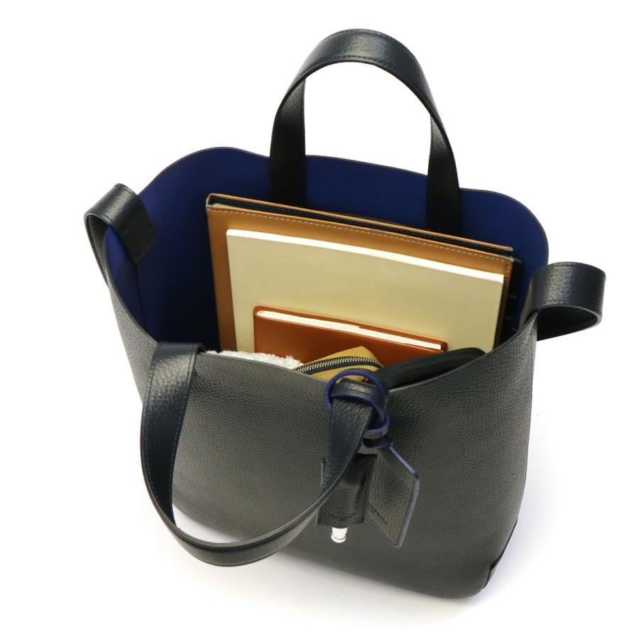 PELLE MORBIDA（ペッレ モルビダ） 限定ポストイット+ケアセット＋