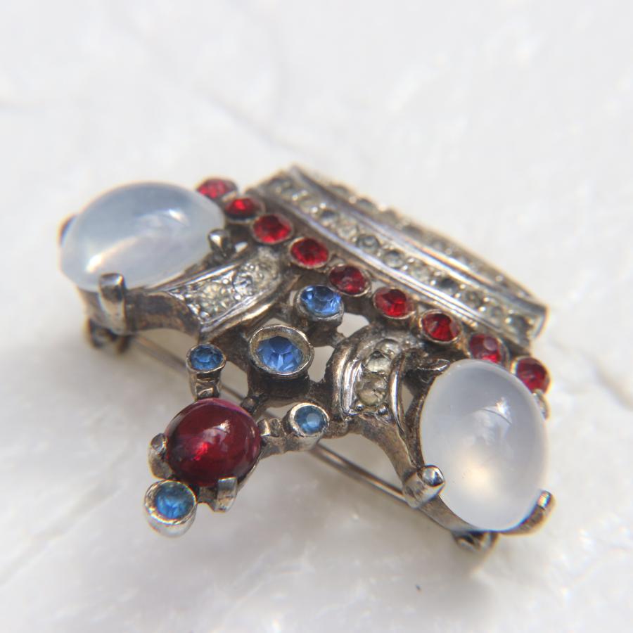 未使用　TRIFARI 王冠ブローチ Trifari＊トリファリ パール王冠のヴィンテージブローチ