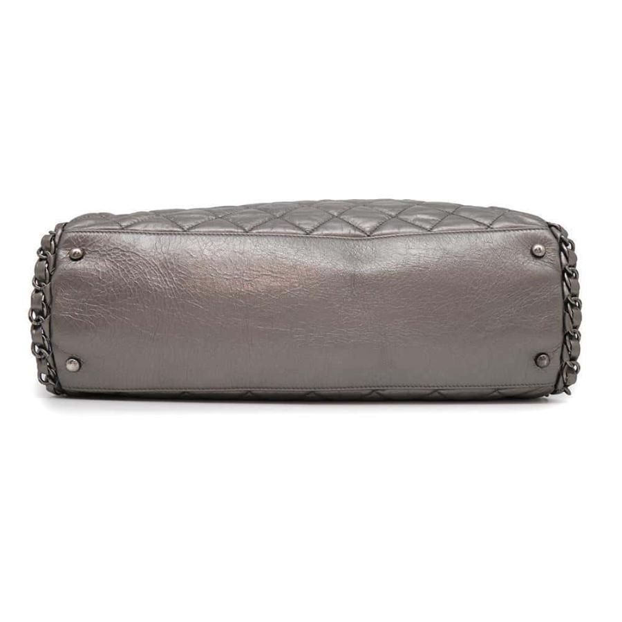 シャネル チェーンショルダーバッグ アラウンド マトラッセ CHANEL 