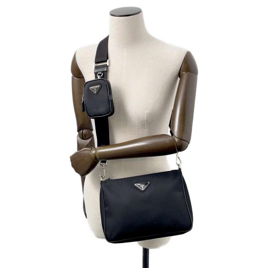 プラダ ショルダーバッグ ミニポーチ付き 再生ナイロン 2VH113 PRADA バッグ 斜め掛け 黒 プラダ ショルダーバッグ ミニポーチ付き ナイロン 2VH113 PRADA