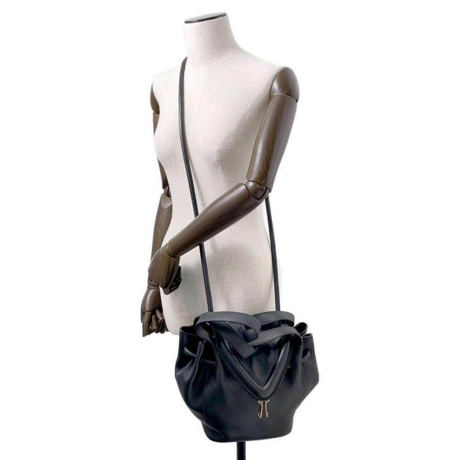 □BOTTEGA VENETA□ 2way ショルダーバッグ黒レザービーク