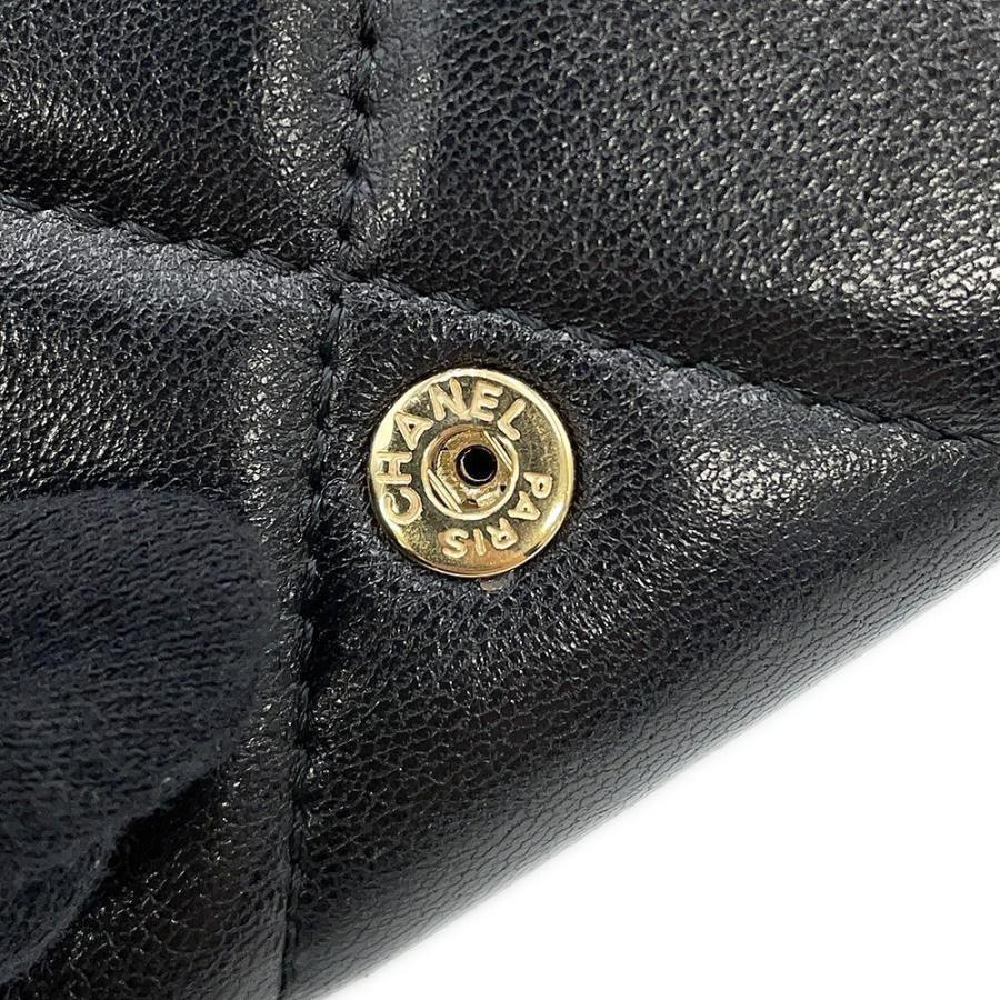 シャネル 三つ折り財布 キルティング ココマーク シャネル19 スモール