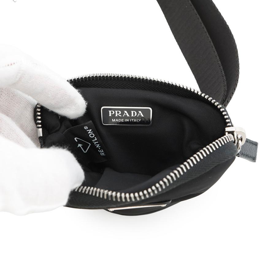 8D387/プラダ/トラベルポーチ/ポーチ/三角ロゴ/ナイロン/ブラック/黒