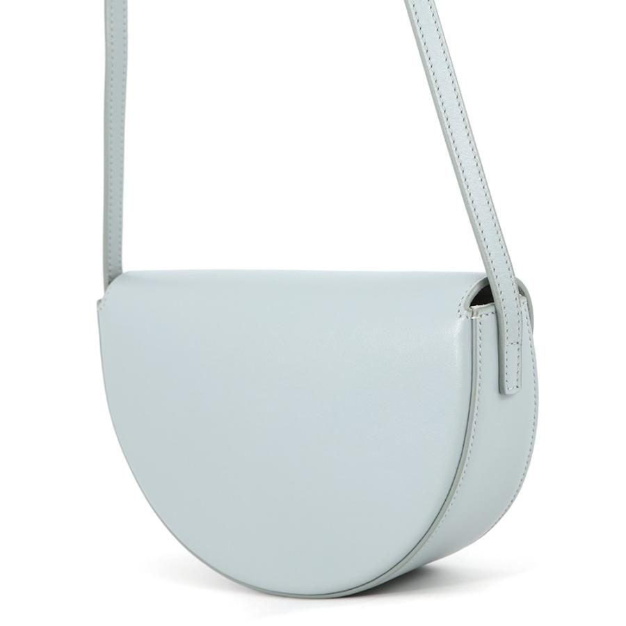 未使用級 セリーヌ トリオンフ ブザス キュイル ショルダーバッグ カーフレザー CELINE（セリーヌ） ショルダーバッグ Medium Besace ミディアム