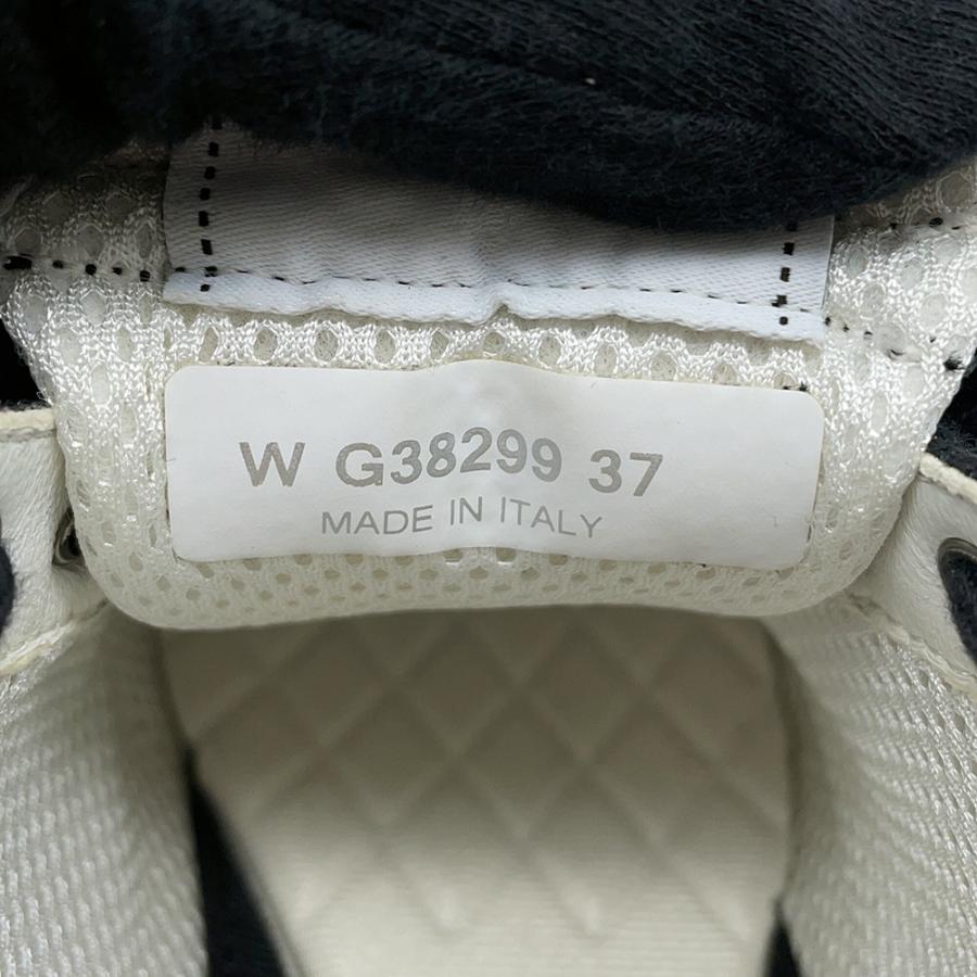 94388109_13