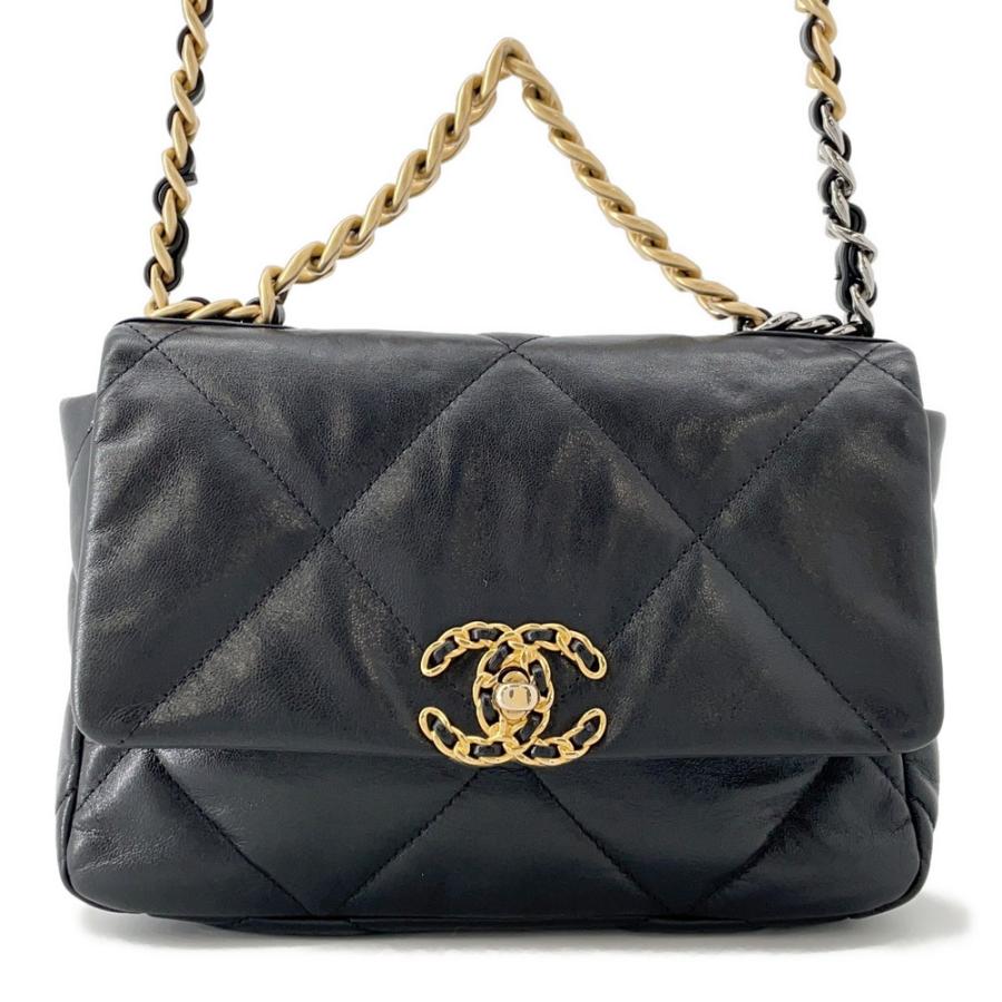 シャネル チェーンショルダーバッグ マトラッセ ココマーク CHANEL19